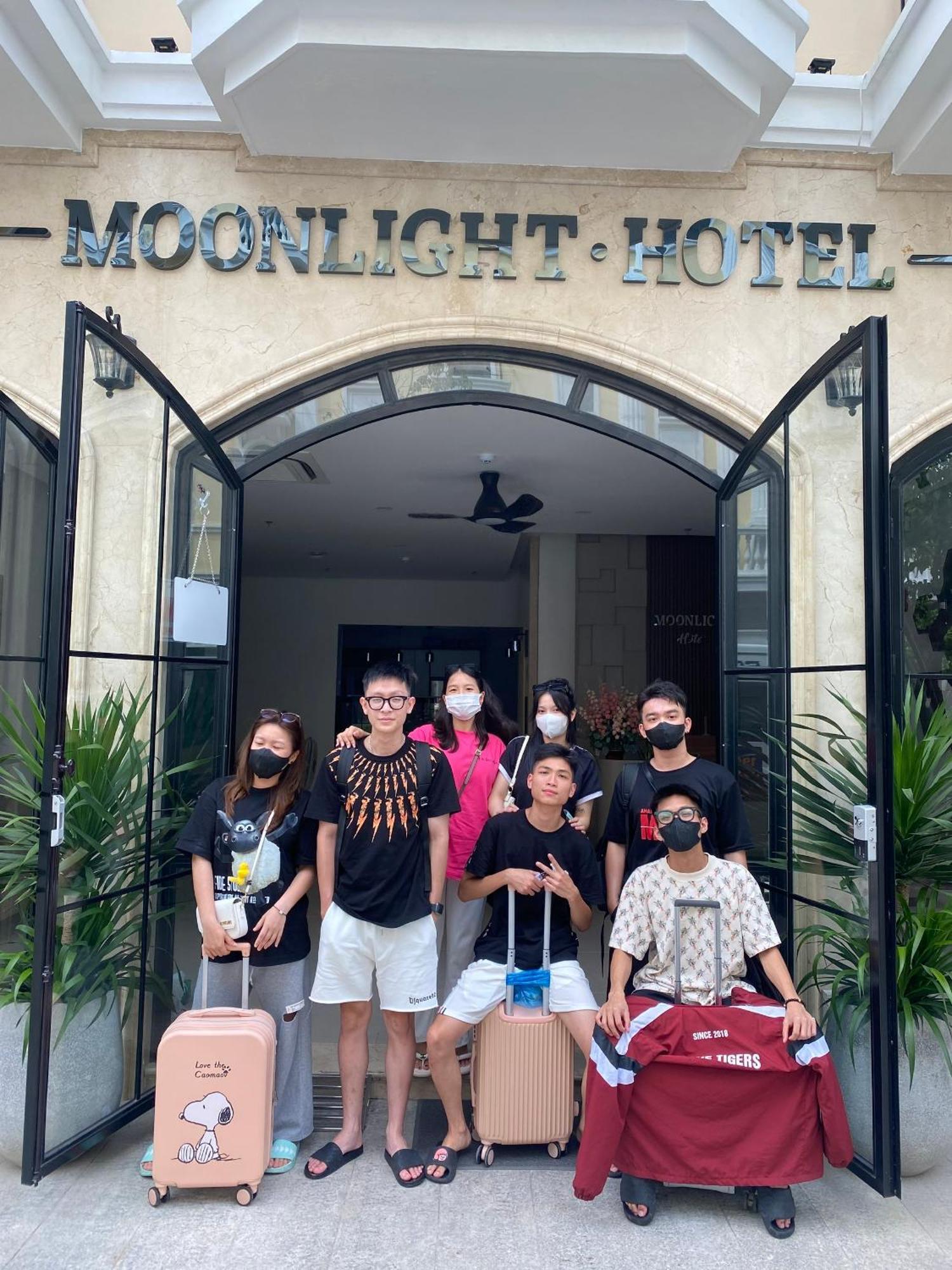 Moonlight Hotel ハロン エクステリア 写真